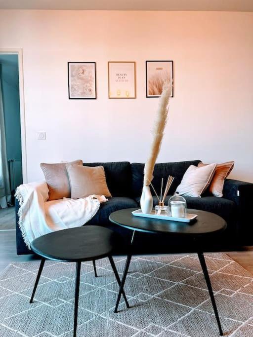 Lotus: Disney-Adjacent Retreat with Free Parking and Wi-Fi Chessy  Exterior photo
